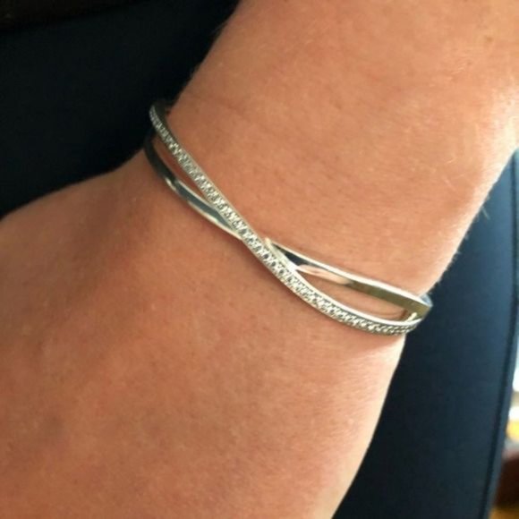 PANDORA?Entwined 925 Sterling Silver Cuff Bracelet - Picture 2 of 9